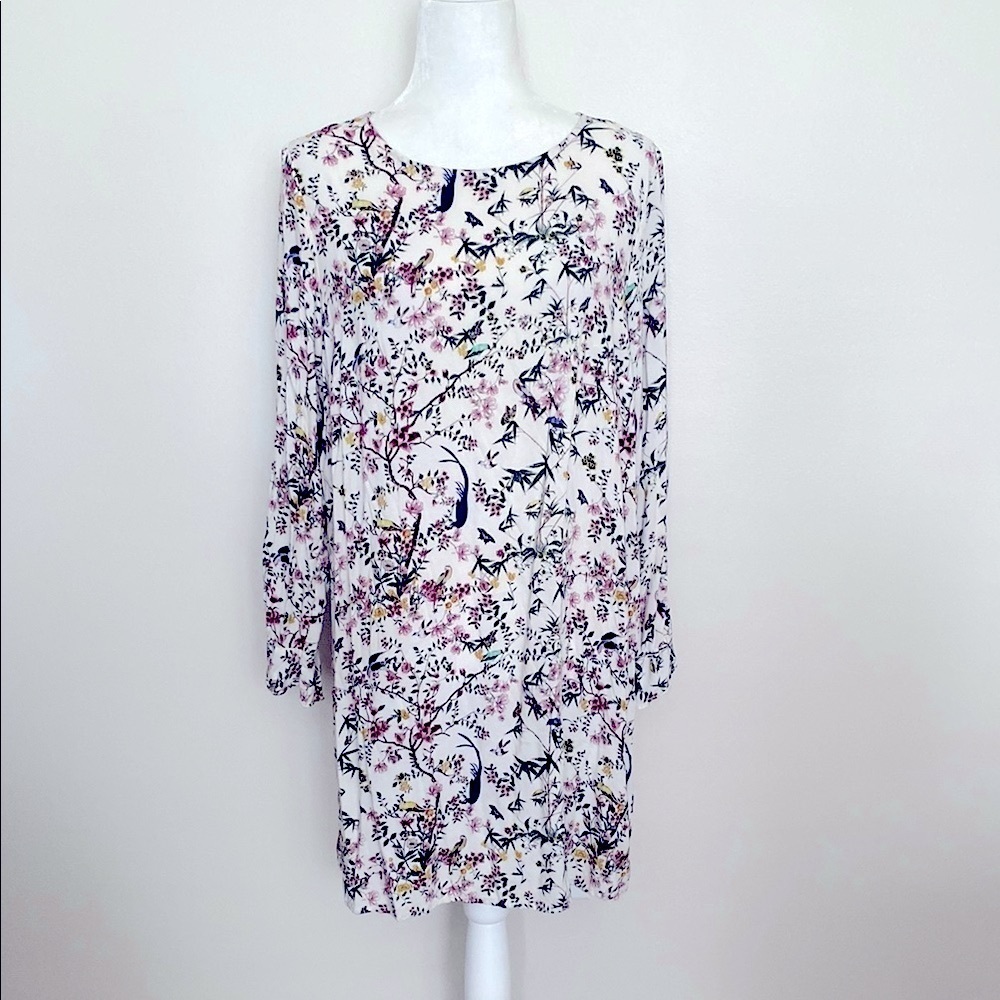 Black and White Sheath Dress with Bishop Sleeves for Wedding Guest
